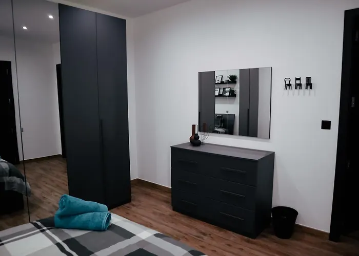 Urban Design 3 Bedroom Apt Main Bedroom