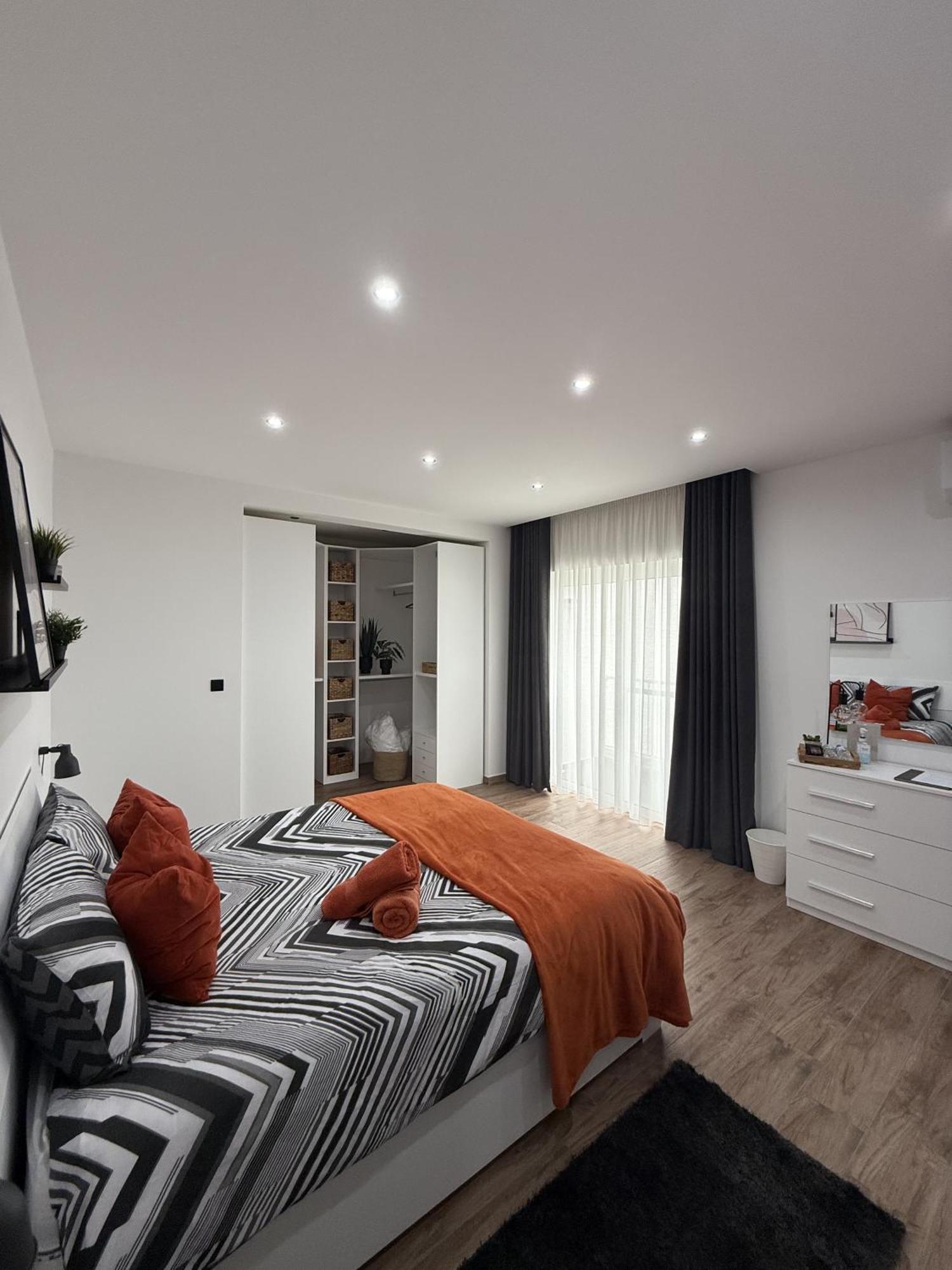 Urban Design 3 Bedroom Main Bedroom *